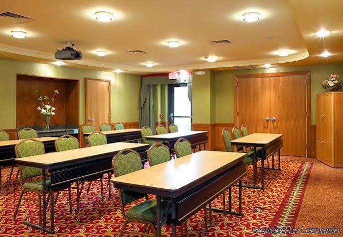 Courtyard Lancaster Otel Fertility Dış mekan fotoğraf