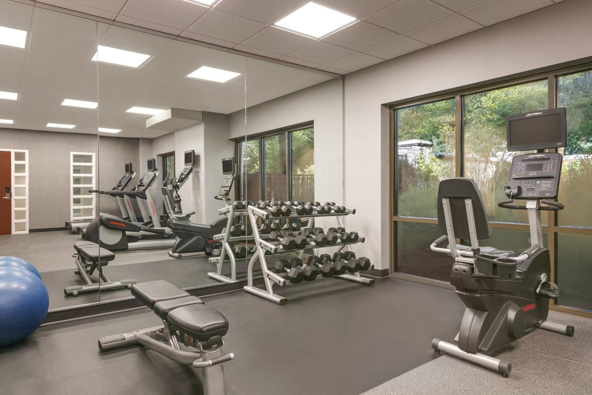 Courtyard Lancaster Otel Fertility Dış mekan fotoğraf
