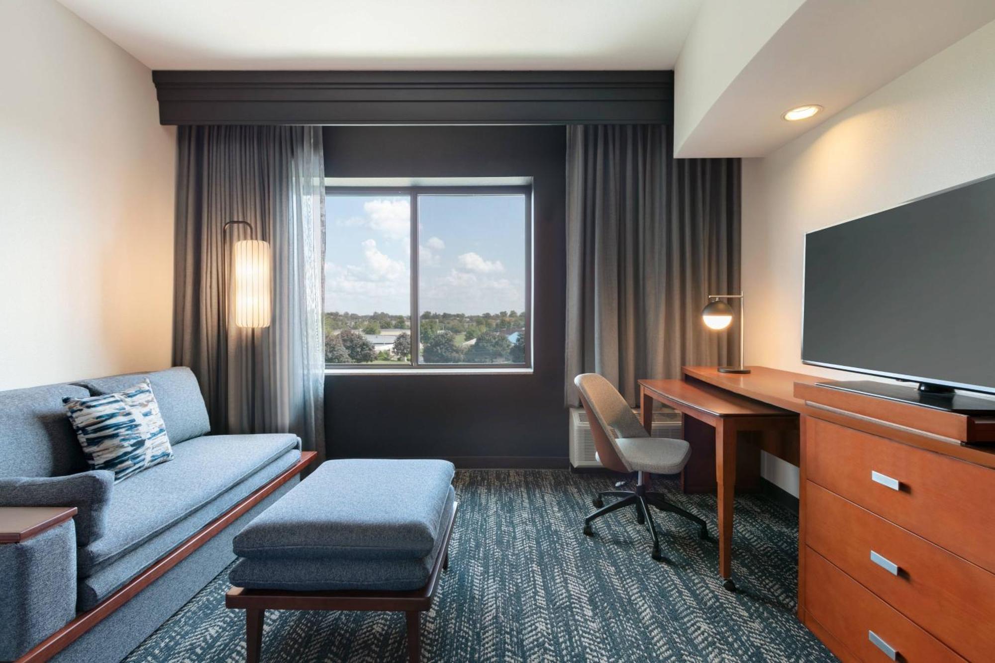Courtyard Lancaster Otel Fertility Dış mekan fotoğraf