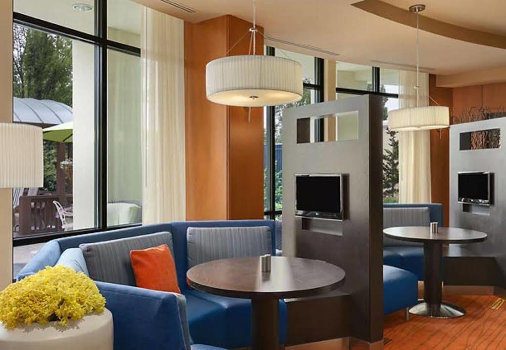 Courtyard Lancaster Otel Fertility Dış mekan fotoğraf